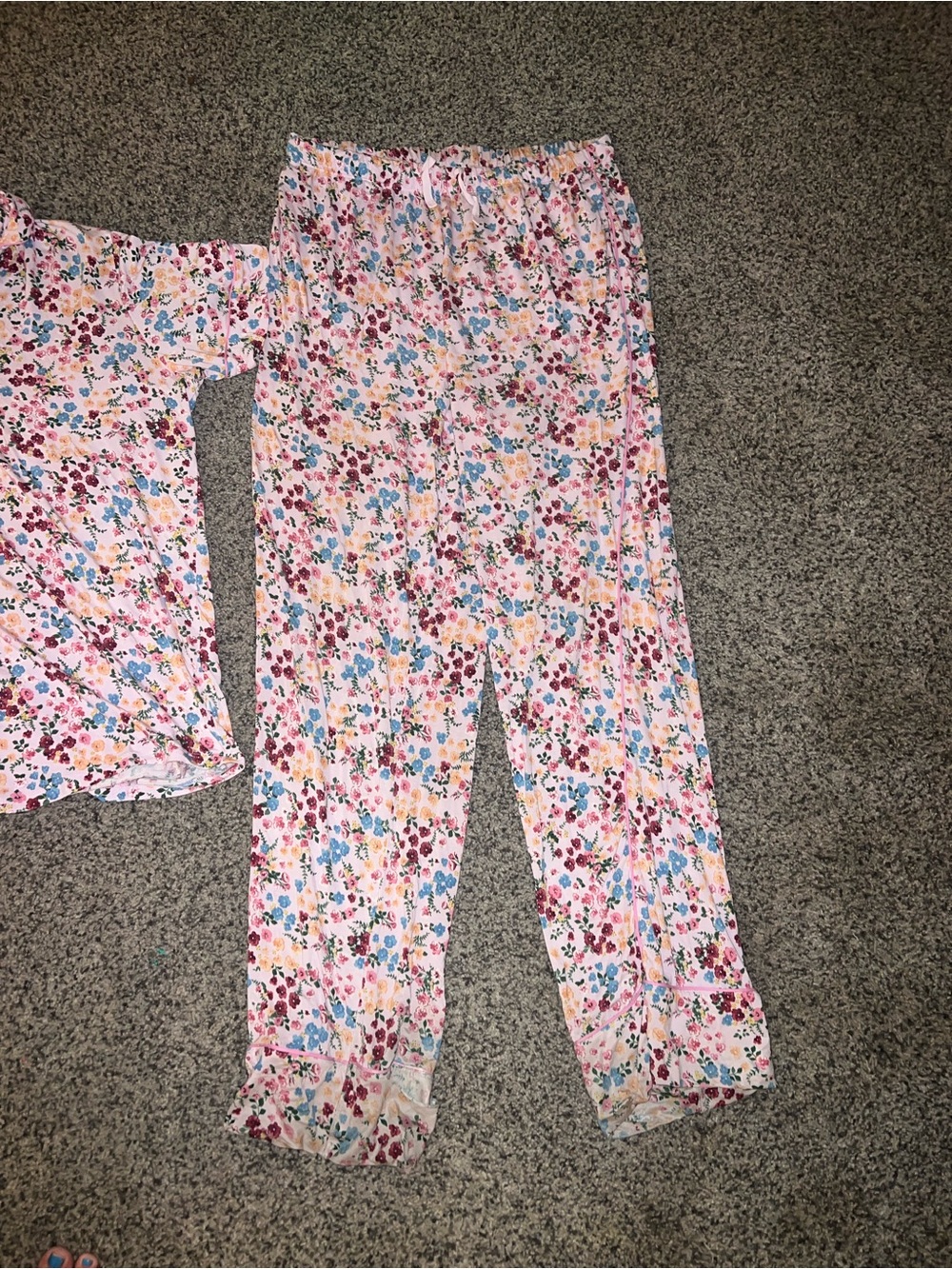 Posh Peanut Women's Aldona Bamboo Pajama Set size M - Picture 4 of 6